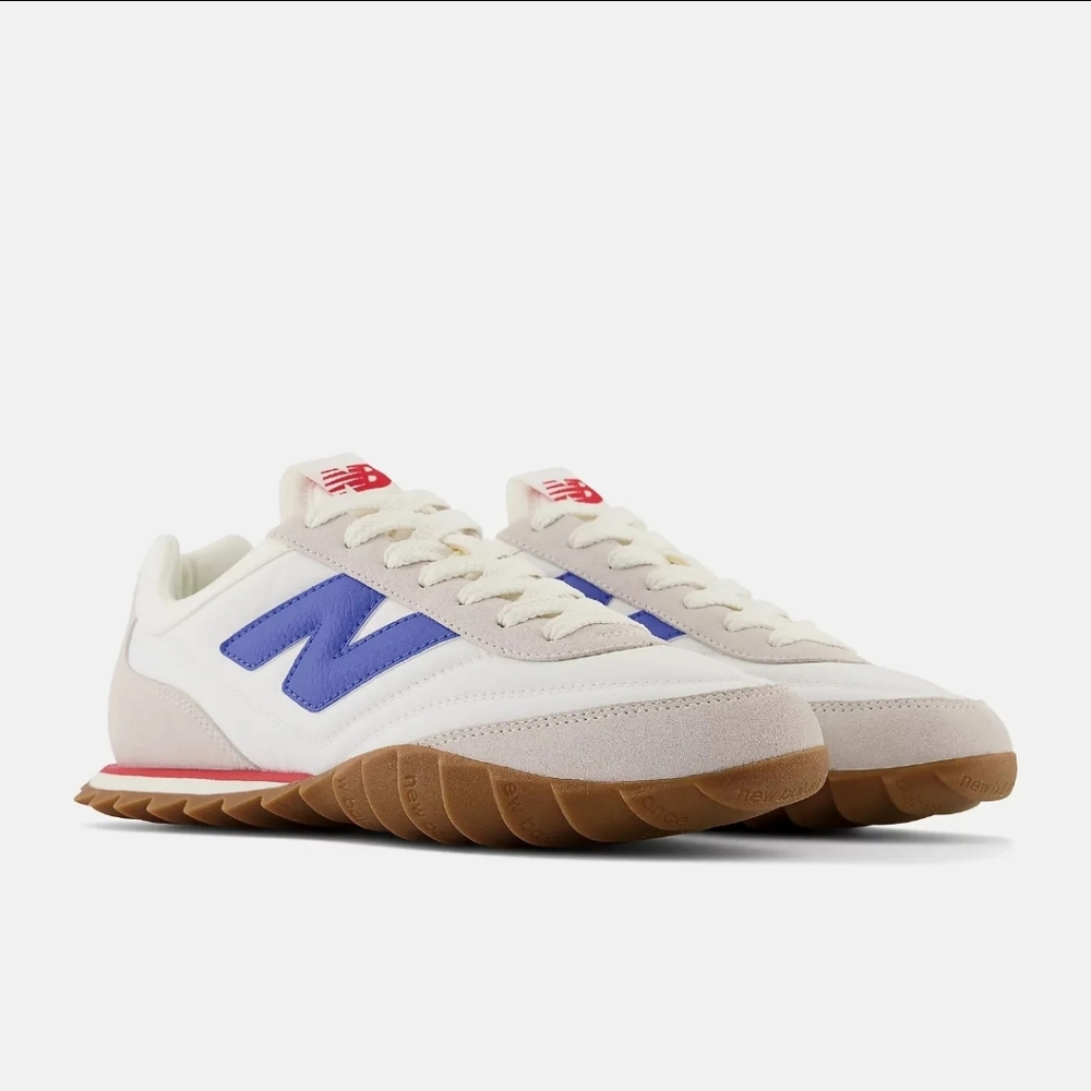 New Balance RC30
